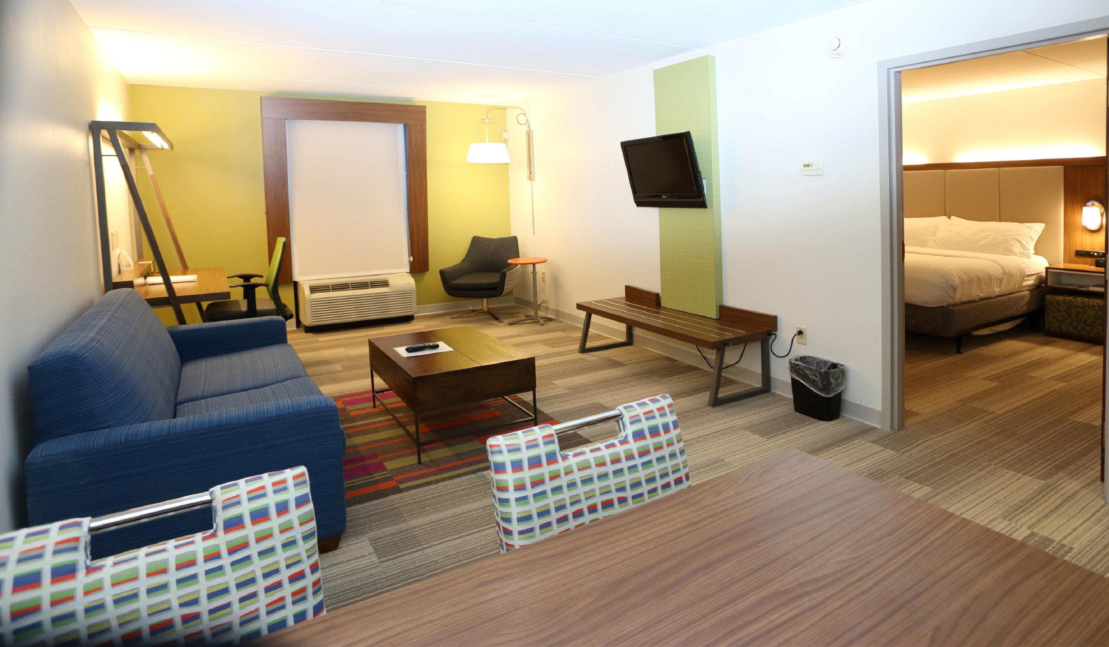 Holiday Inn Express & Suites Newport News, An Ihg Hotel Екстериор снимка